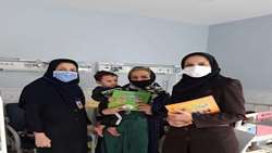 اهداء كتاب به مناسبت هفته كتاب در مرکز آموزشی پژوهشی درمانی امیرالمومنین (ع)